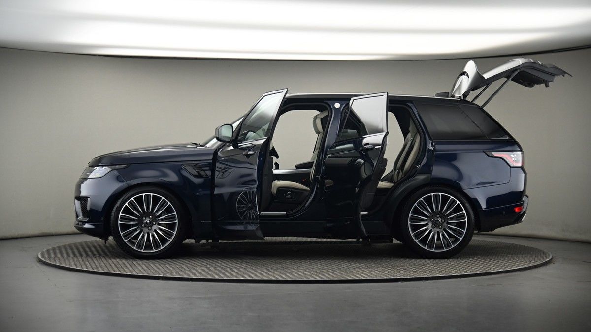 More views of Land Rover Range Rover Sport