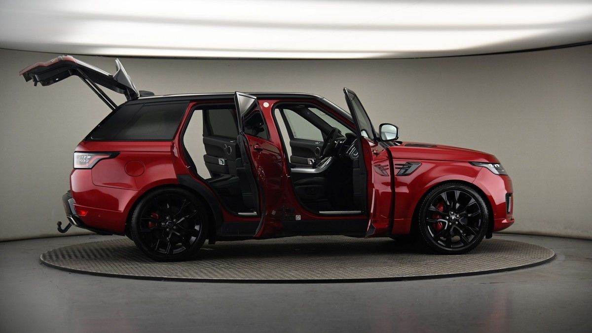 More views of Land Rover Range Rover Sport