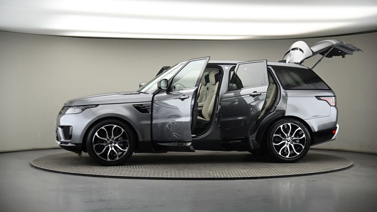 More views of Land Rover Range Rover Sport