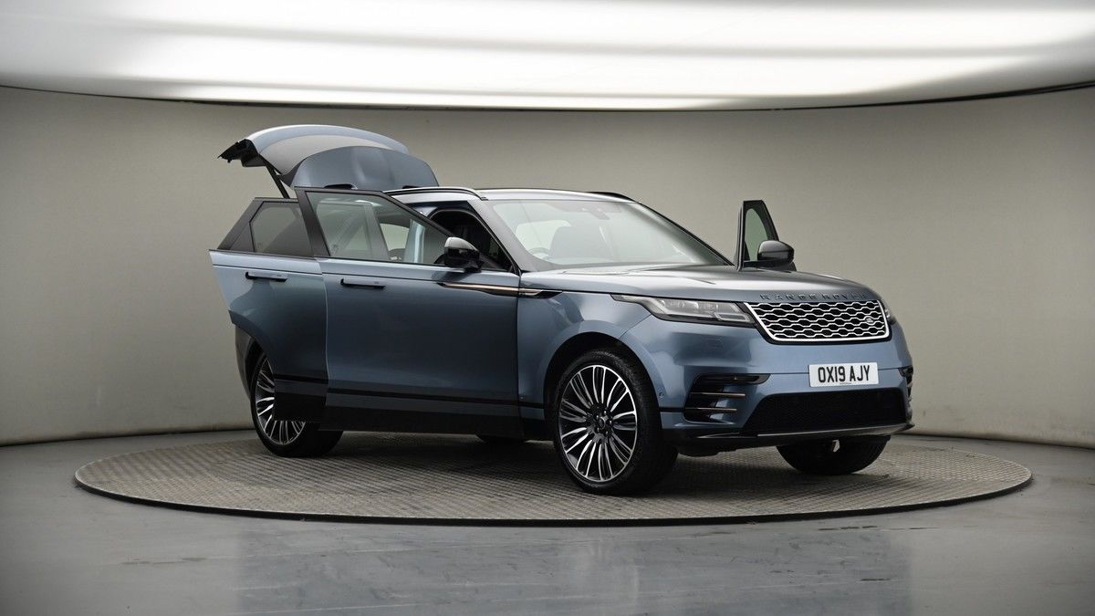 More views of Land Rover Range Rover Velar