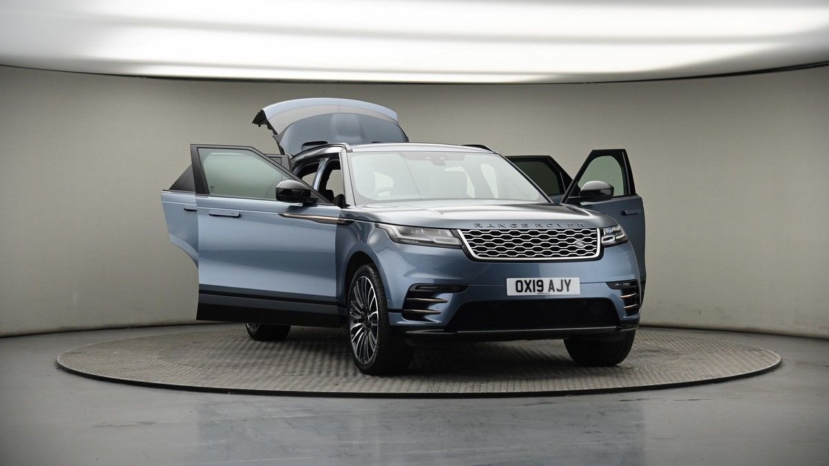 More views of Land Rover Range Rover Velar
