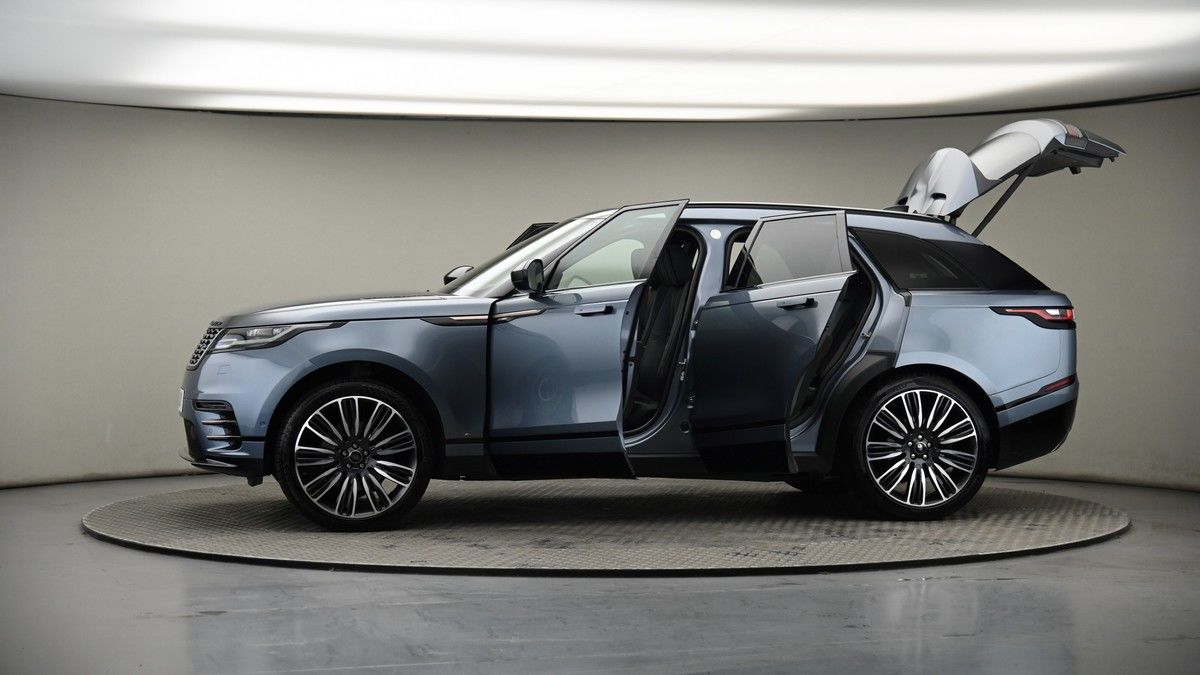 More views of Land Rover Range Rover Velar