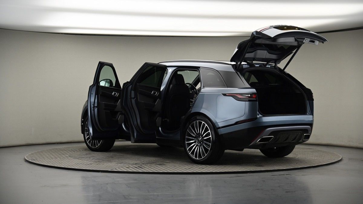More views of Land Rover Range Rover Velar