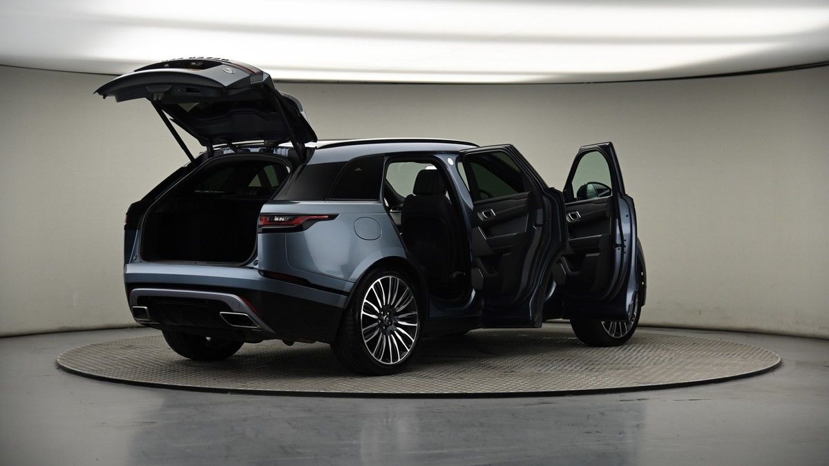 More views of Land Rover Range Rover Velar