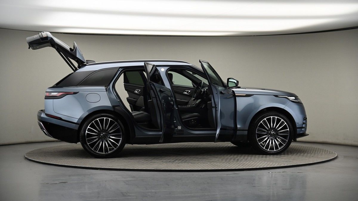 More views of Land Rover Range Rover Velar