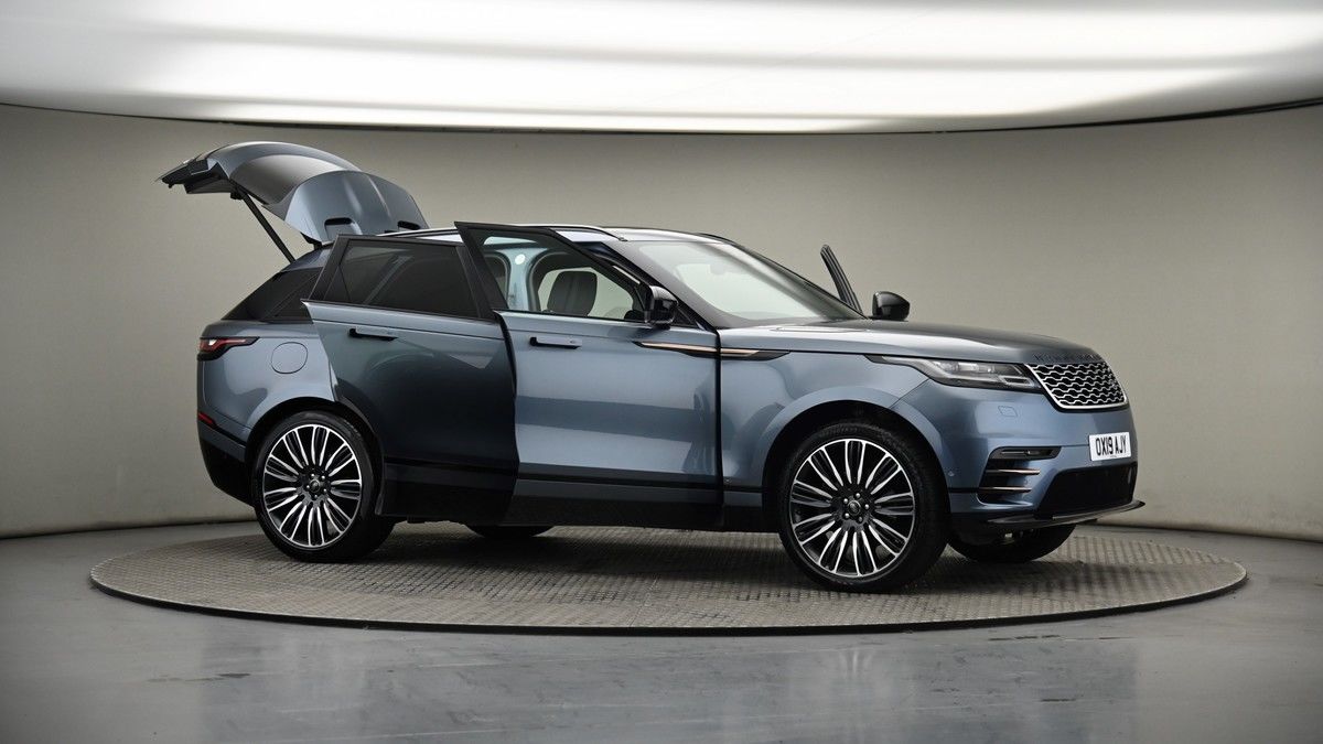 More views of Land Rover Range Rover Velar