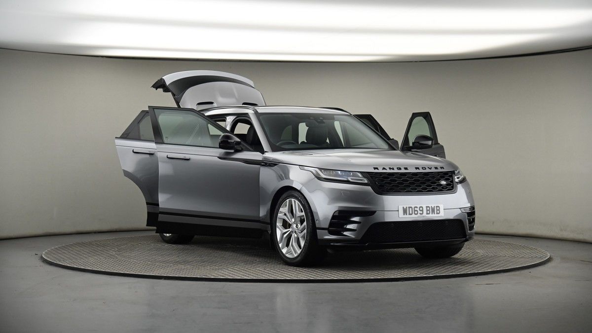 More views of Land Rover Range Rover Velar