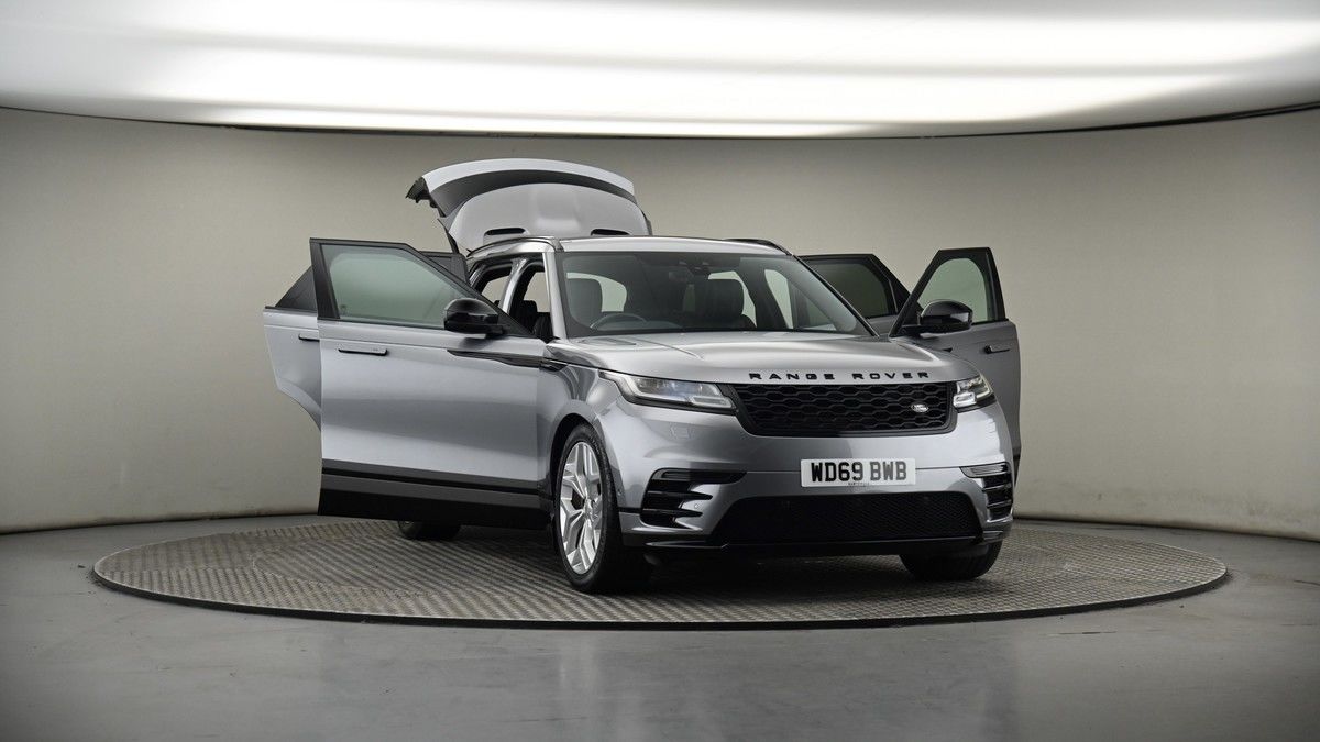 More views of Land Rover Range Rover Velar