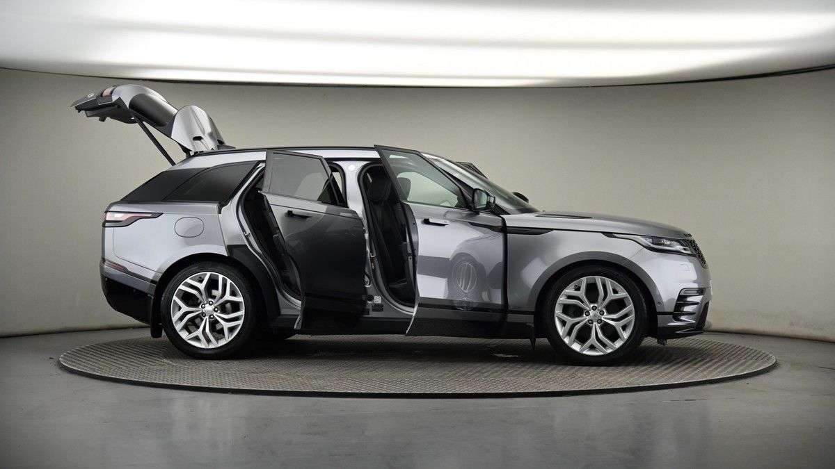 More views of Land Rover Range Rover Velar
