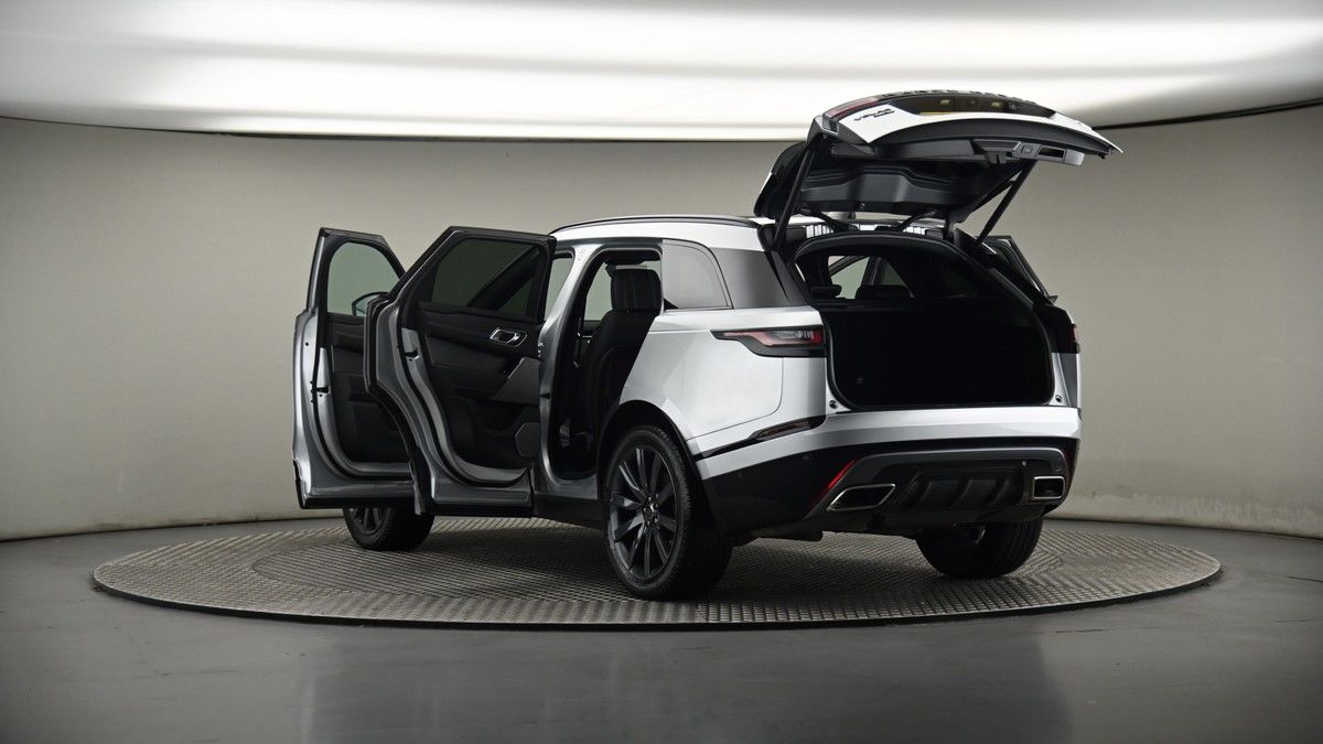 Land Rover Range Rover Velar Image 15