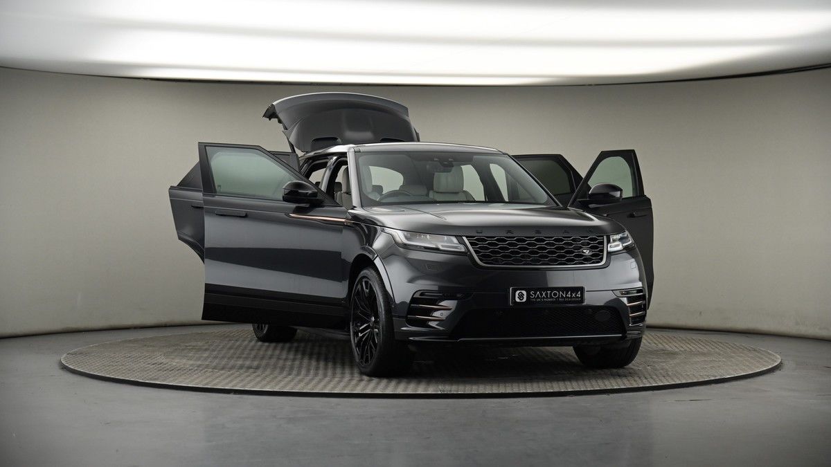 More views of Land Rover Range Rover Velar