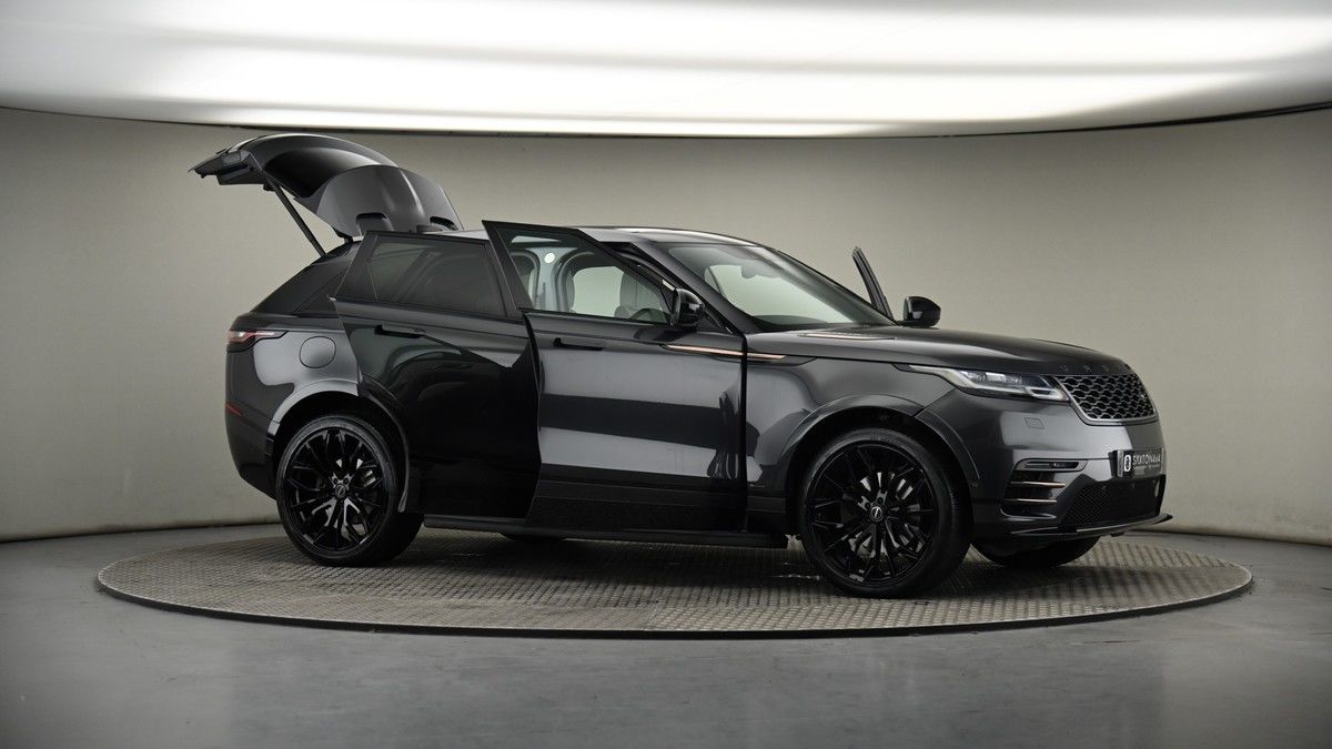 More views of Land Rover Range Rover Velar