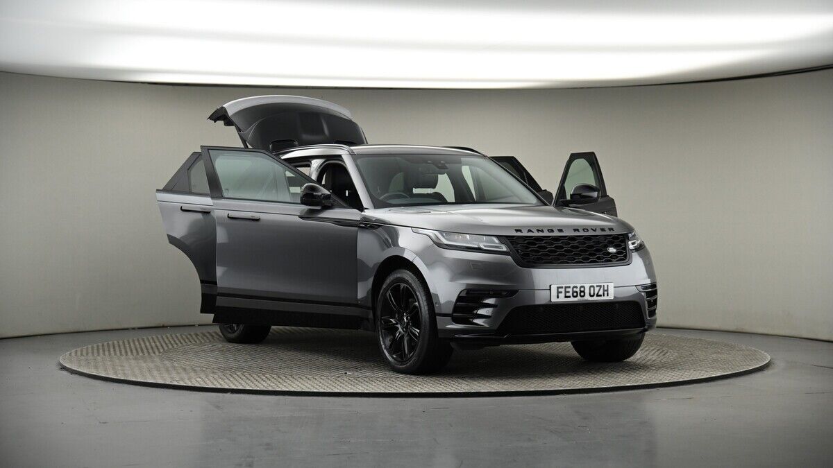 More views of Land Rover Range Rover Velar