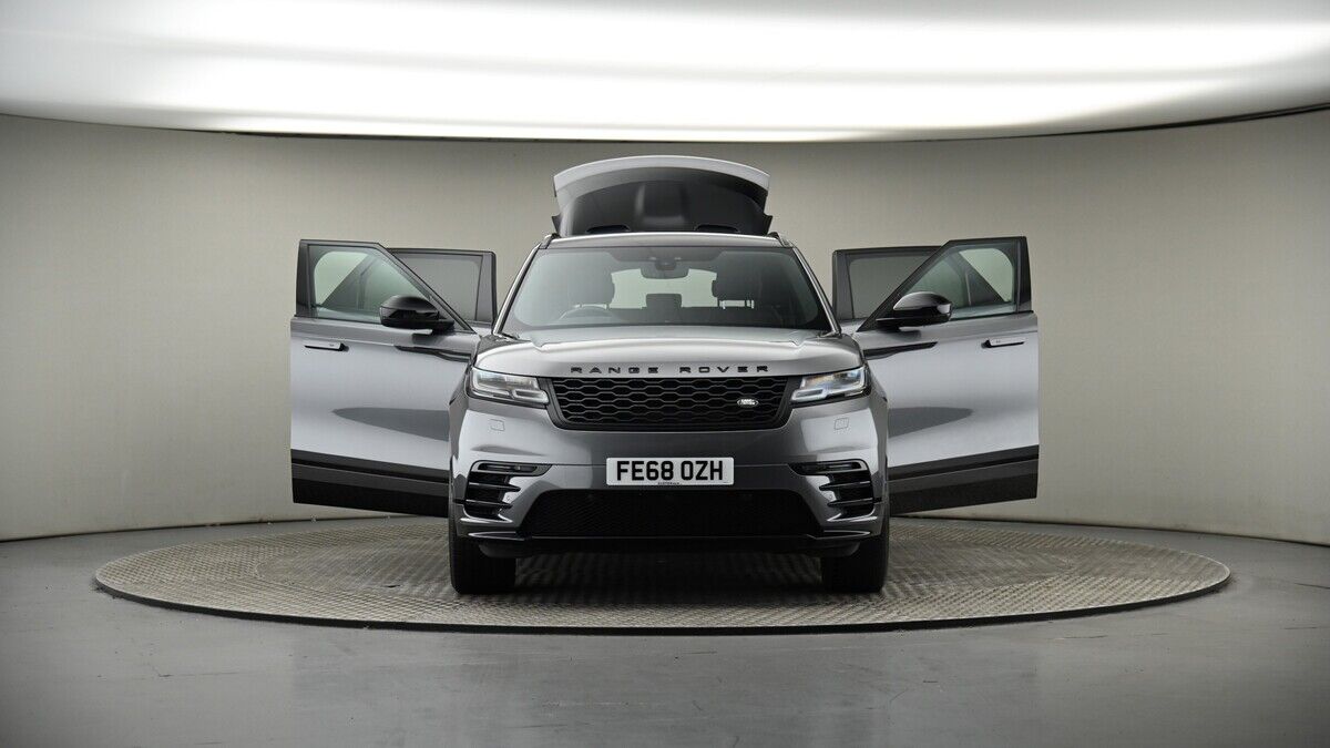 More views of Land Rover Range Rover Velar