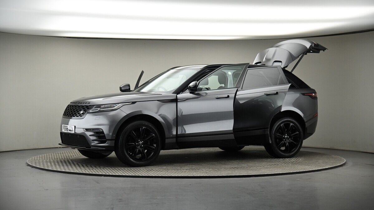 More views of Land Rover Range Rover Velar