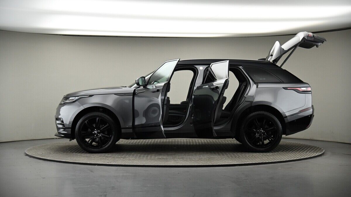 More views of Land Rover Range Rover Velar