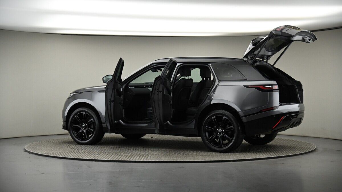 More views of Land Rover Range Rover Velar