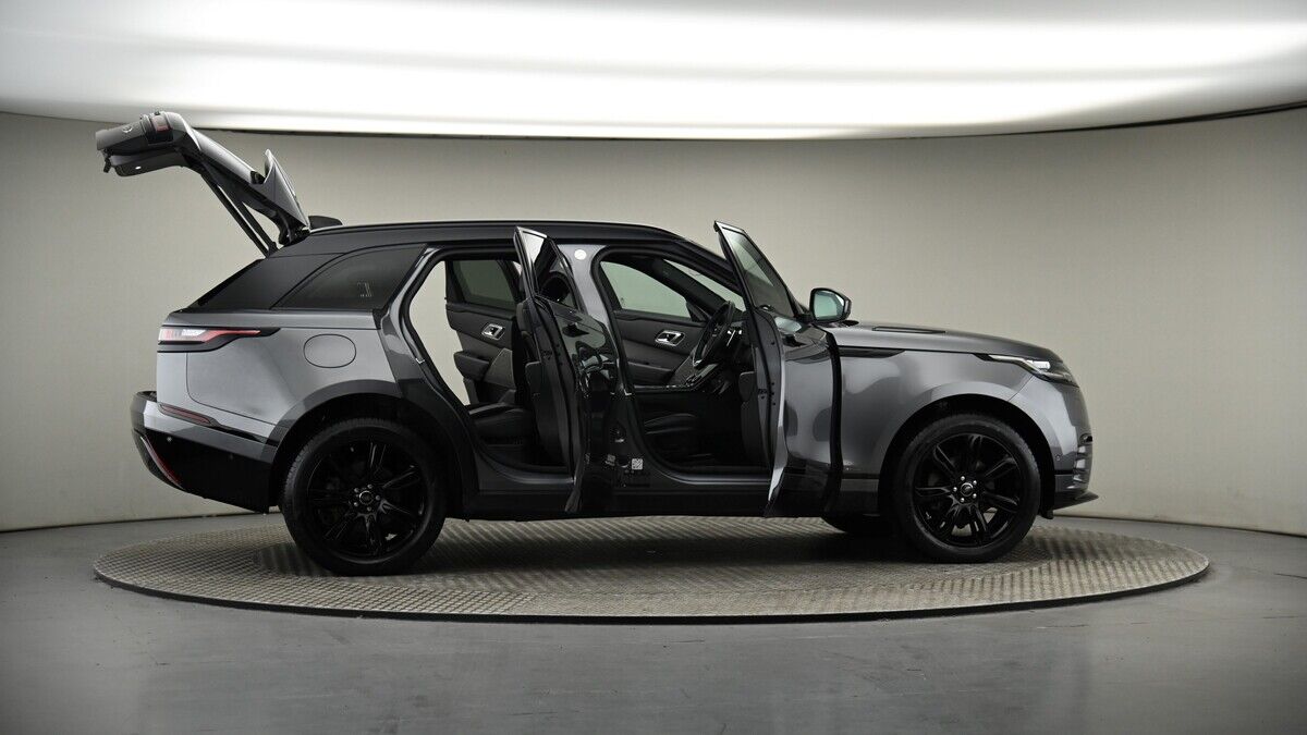 More views of Land Rover Range Rover Velar