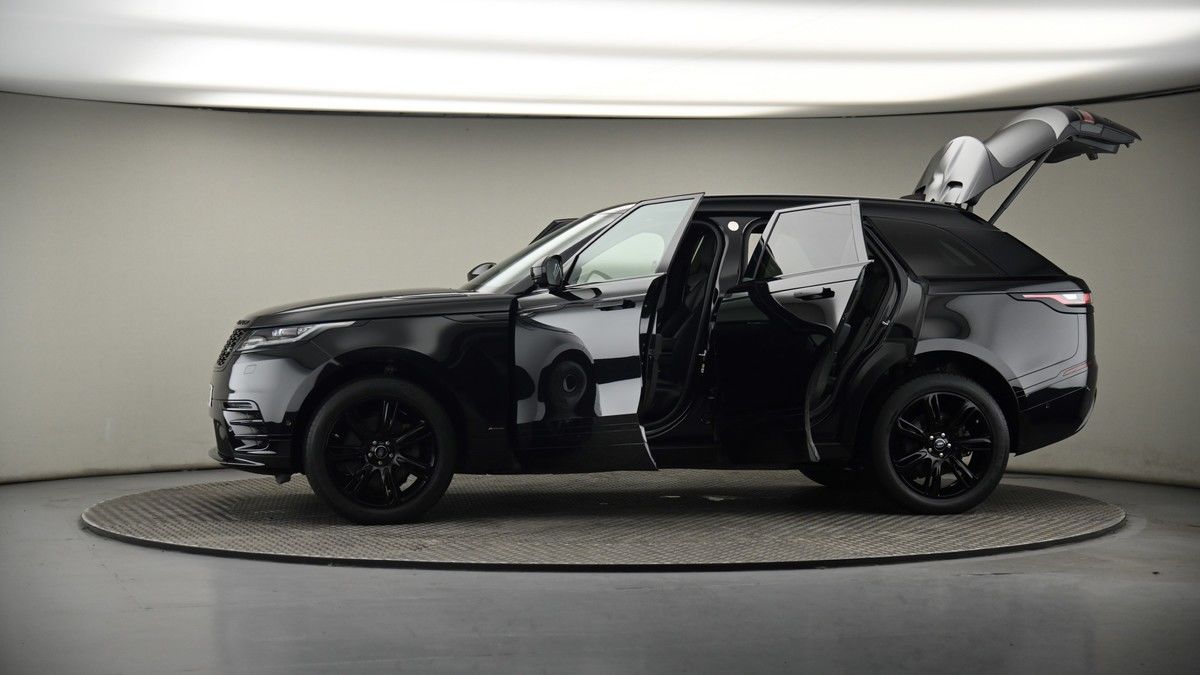 More views of Land Rover Range Rover Velar
