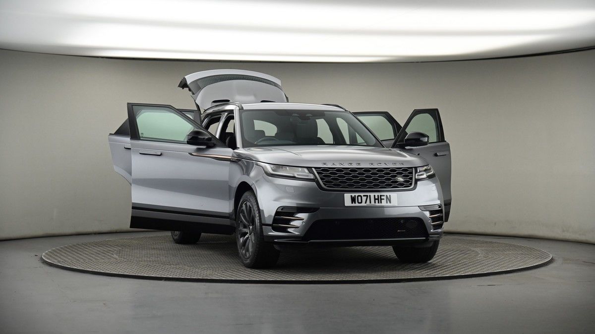 More views of Land Rover Range Rover Velar