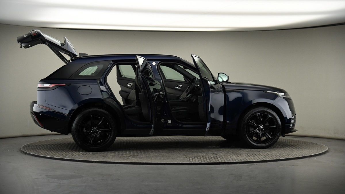 More views of Land Rover Range Rover Velar