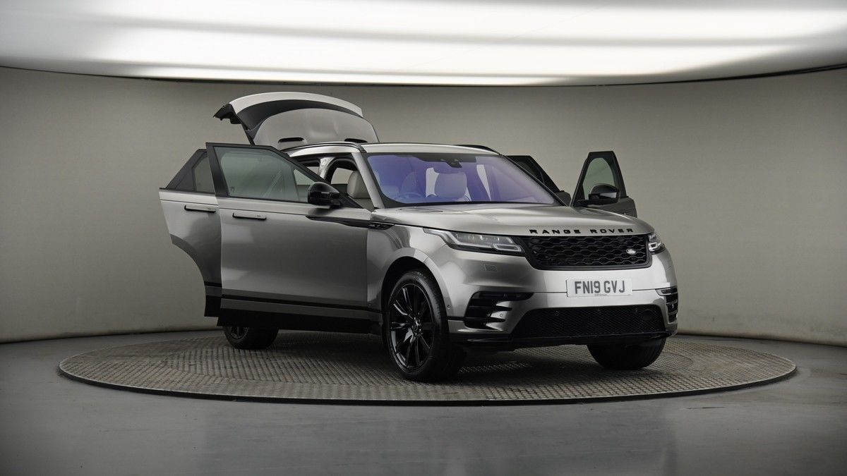 More views of Land Rover Range Rover Velar