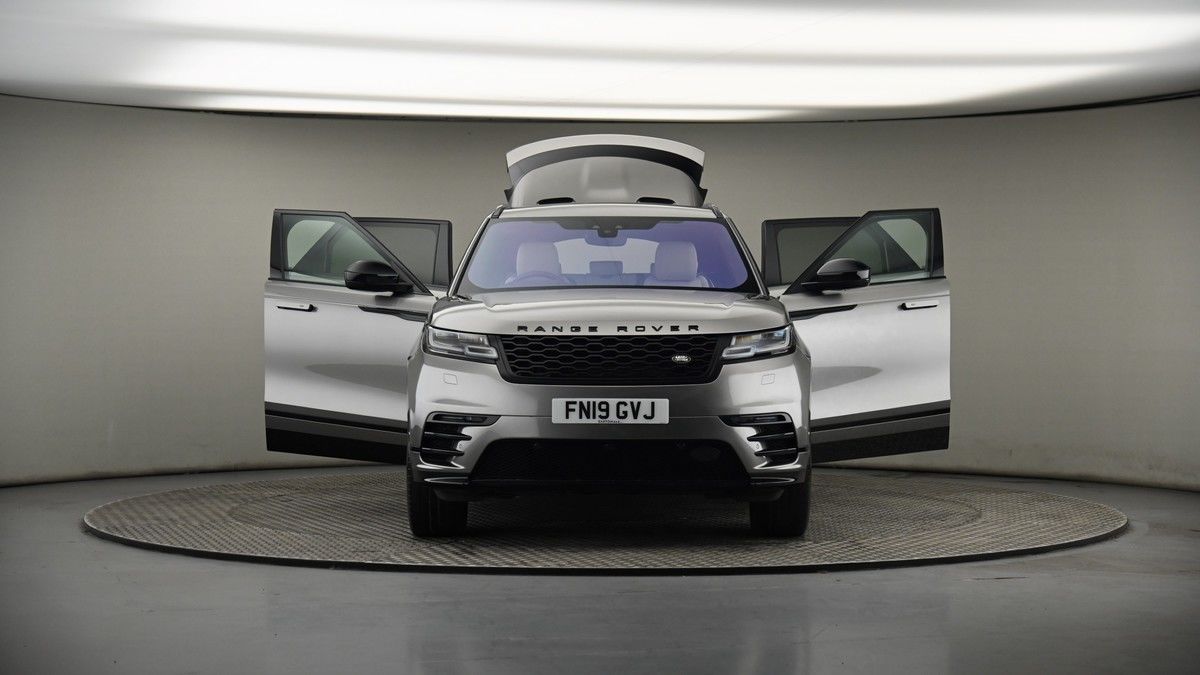 More views of Land Rover Range Rover Velar
