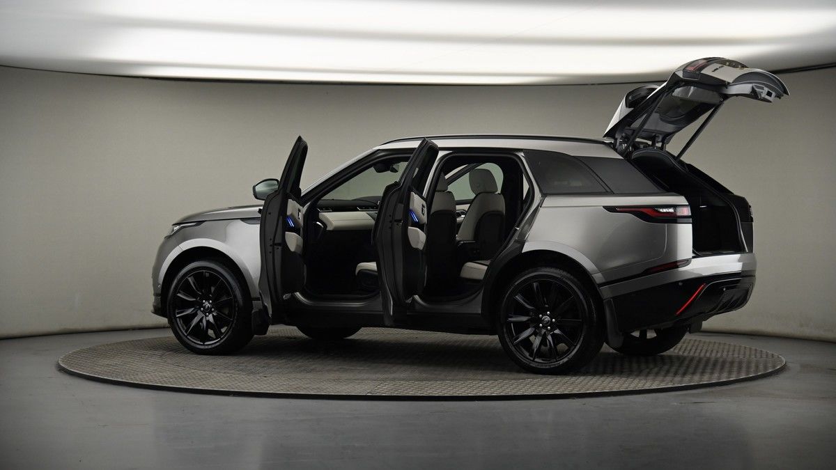 More views of Land Rover Range Rover Velar