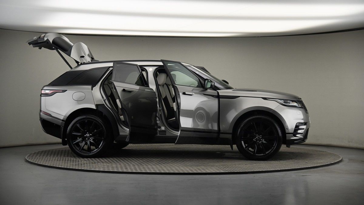 More views of Land Rover Range Rover Velar