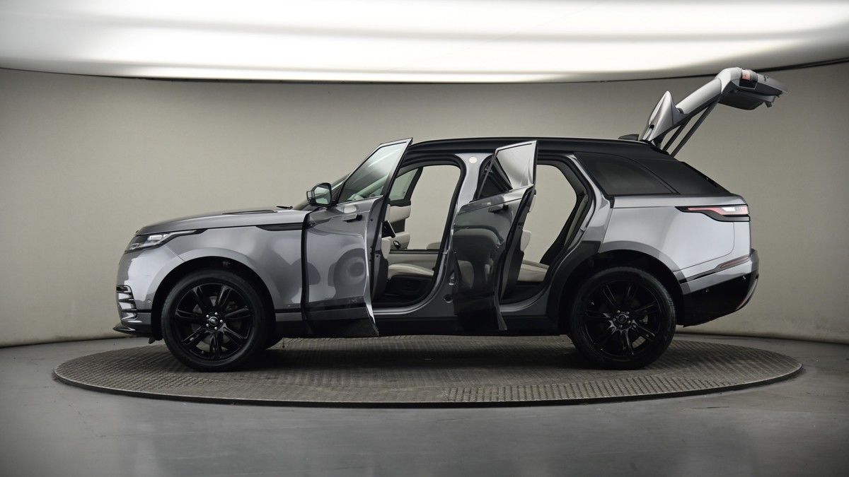 More views of Land Rover Range Rover Velar