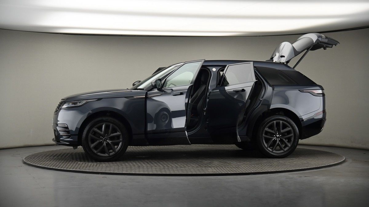 More views of Land Rover Range Rover Velar