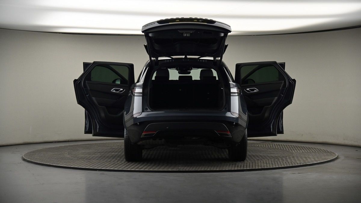 More views of Land Rover Range Rover Velar