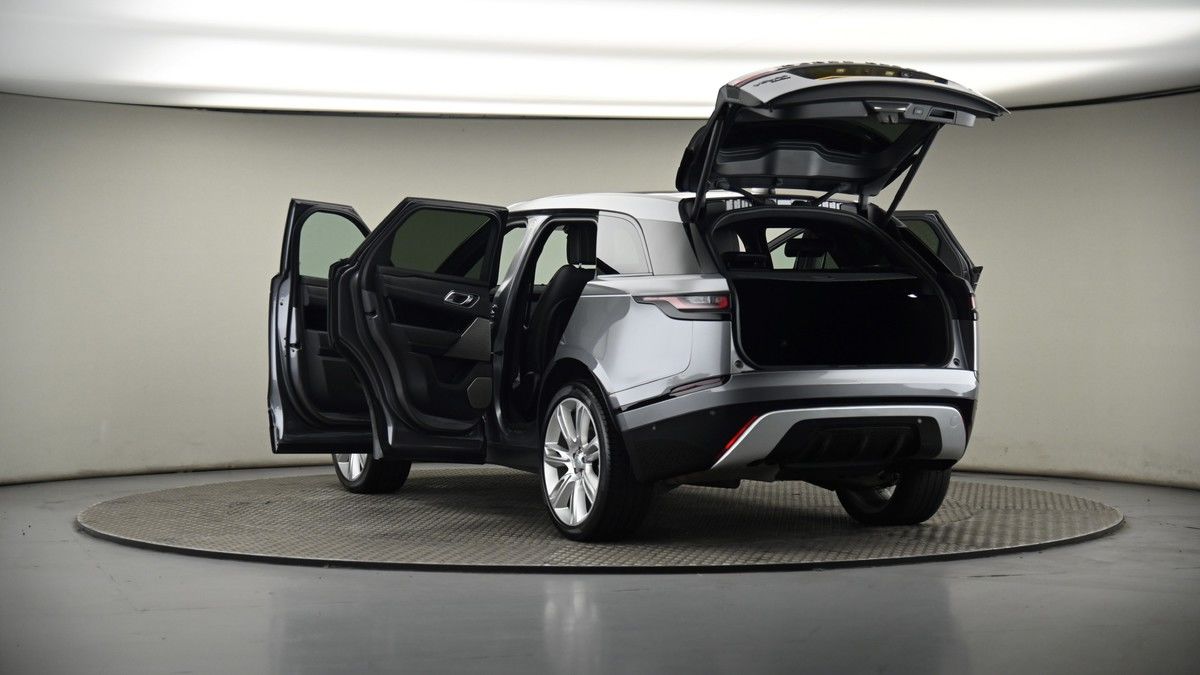 Land Rover Range Rover Velar Image 8