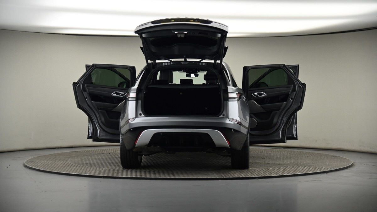 More views of Land Rover Range Rover Velar