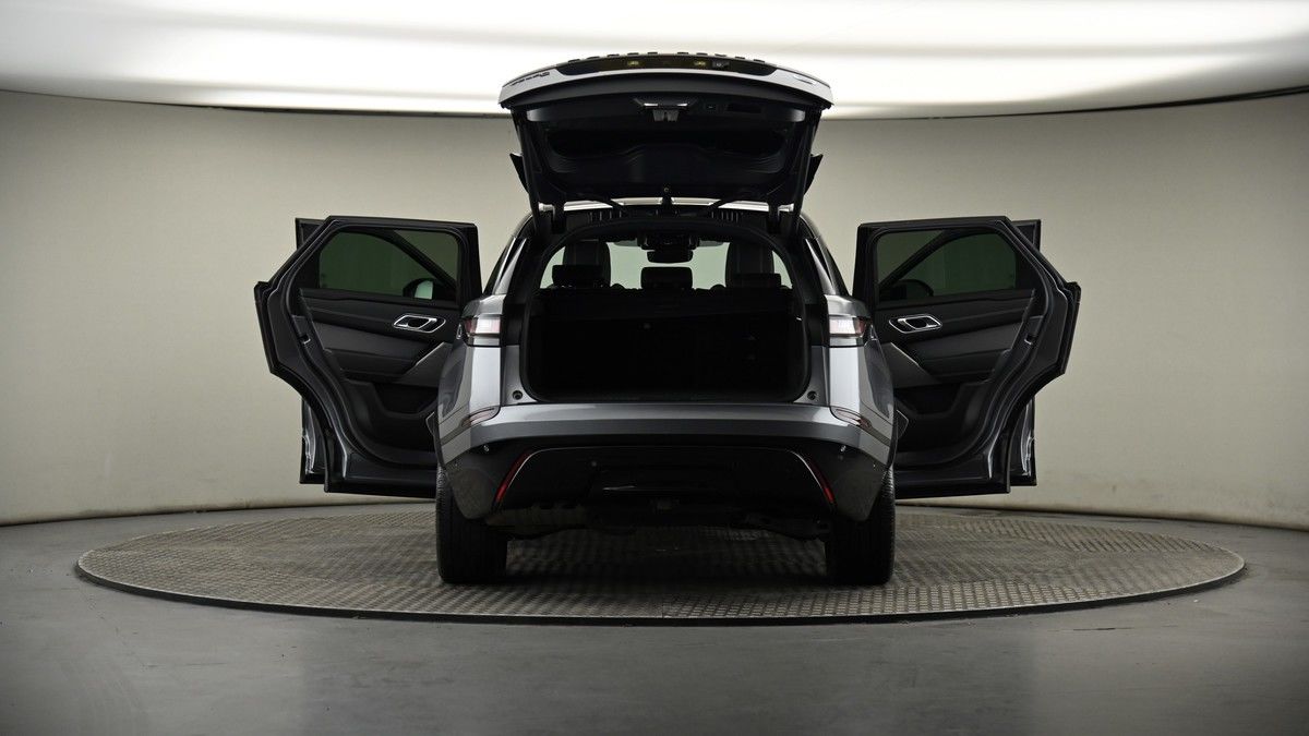 More views of Land Rover Range Rover Velar