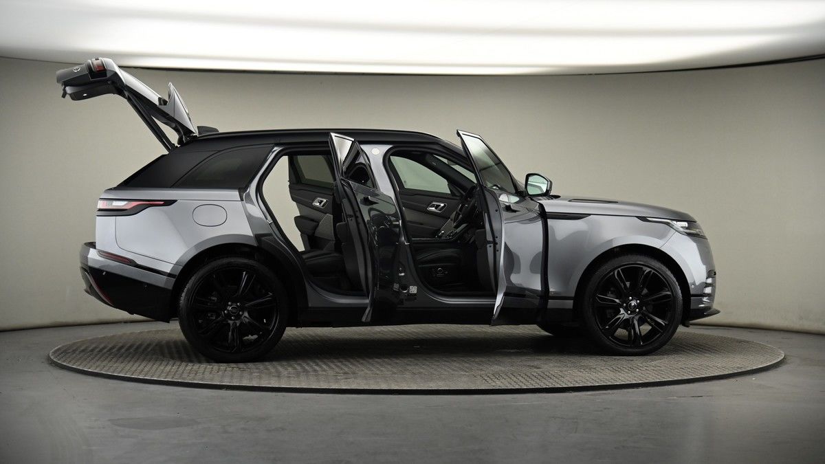 More views of Land Rover Range Rover Velar