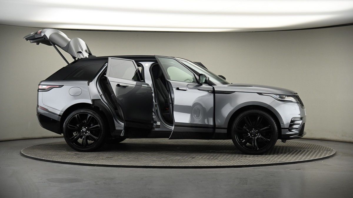 More views of Land Rover Range Rover Velar