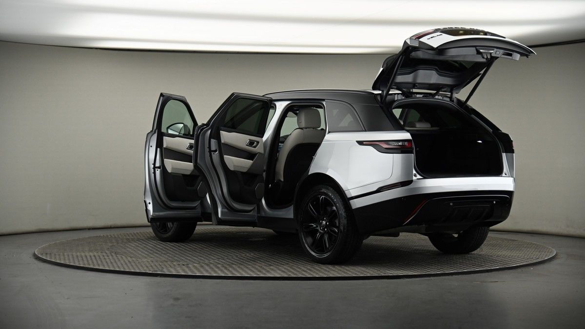 More views of Land Rover Range Rover Velar