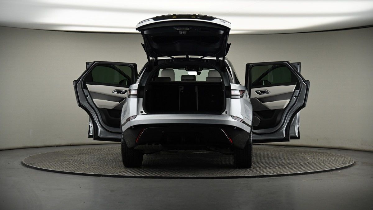 More views of Land Rover Range Rover Velar