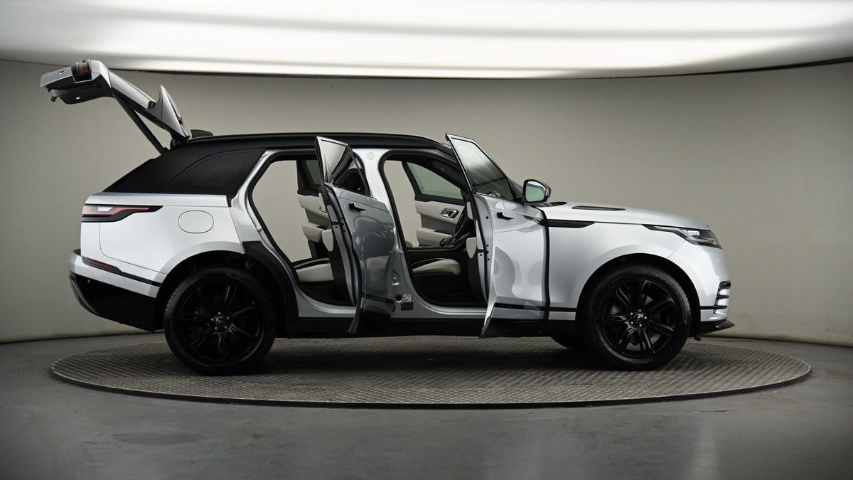 More views of Land Rover Range Rover Velar