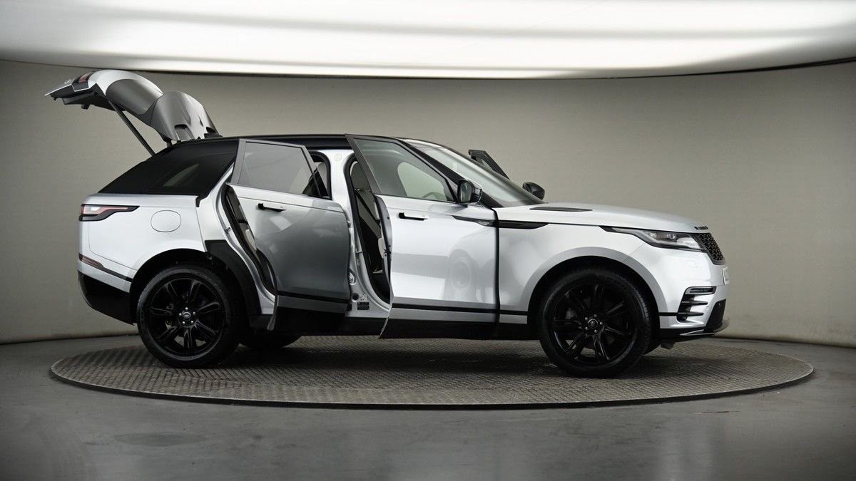 More views of Land Rover Range Rover Velar