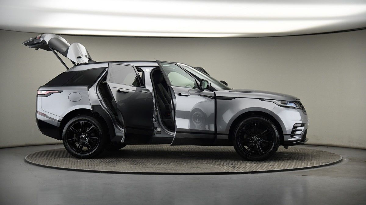 More views of Land Rover Range Rover Velar