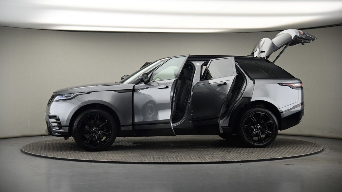 More views of Land Rover Range Rover Velar