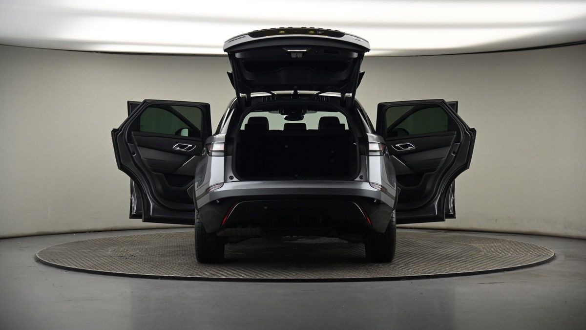 More views of Land Rover Range Rover Velar