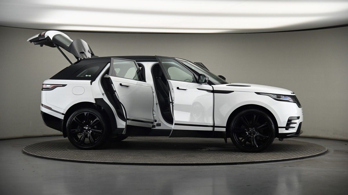 More views of Land Rover Range Rover Velar
