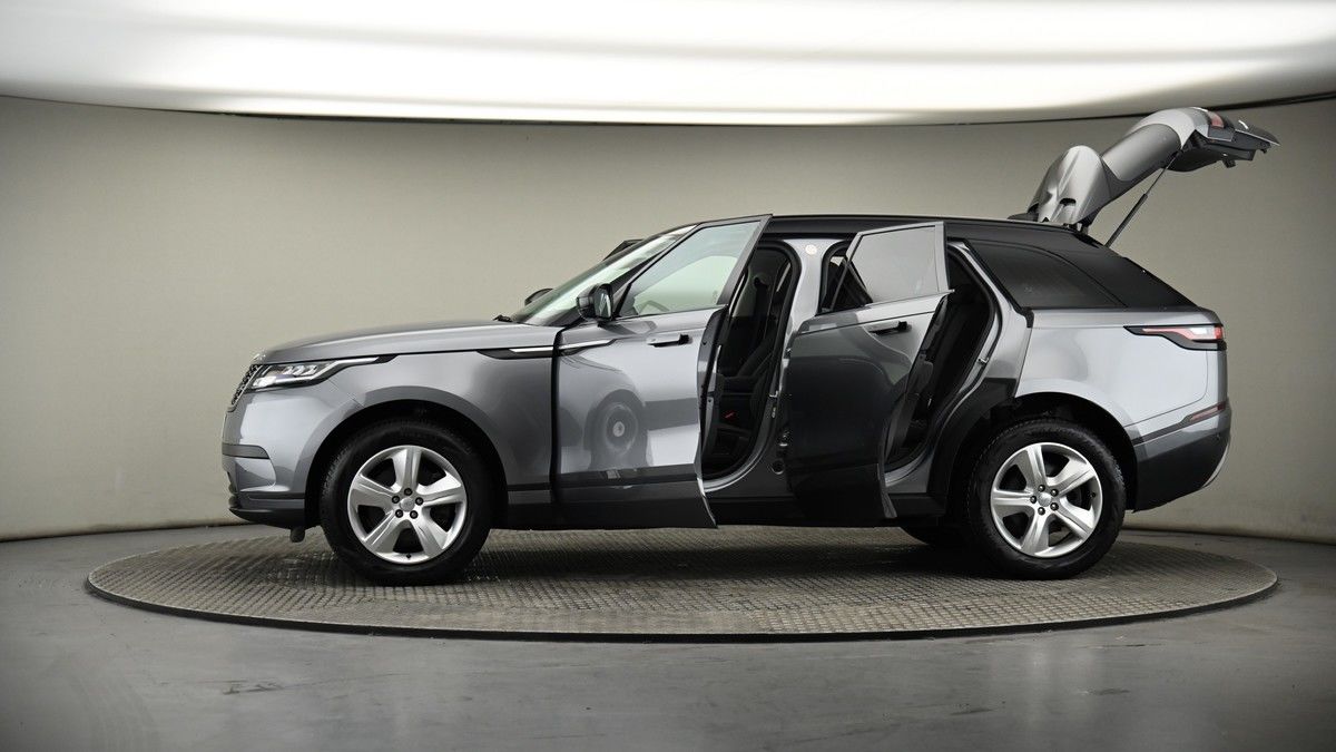 More views of Land Rover Range Rover Velar