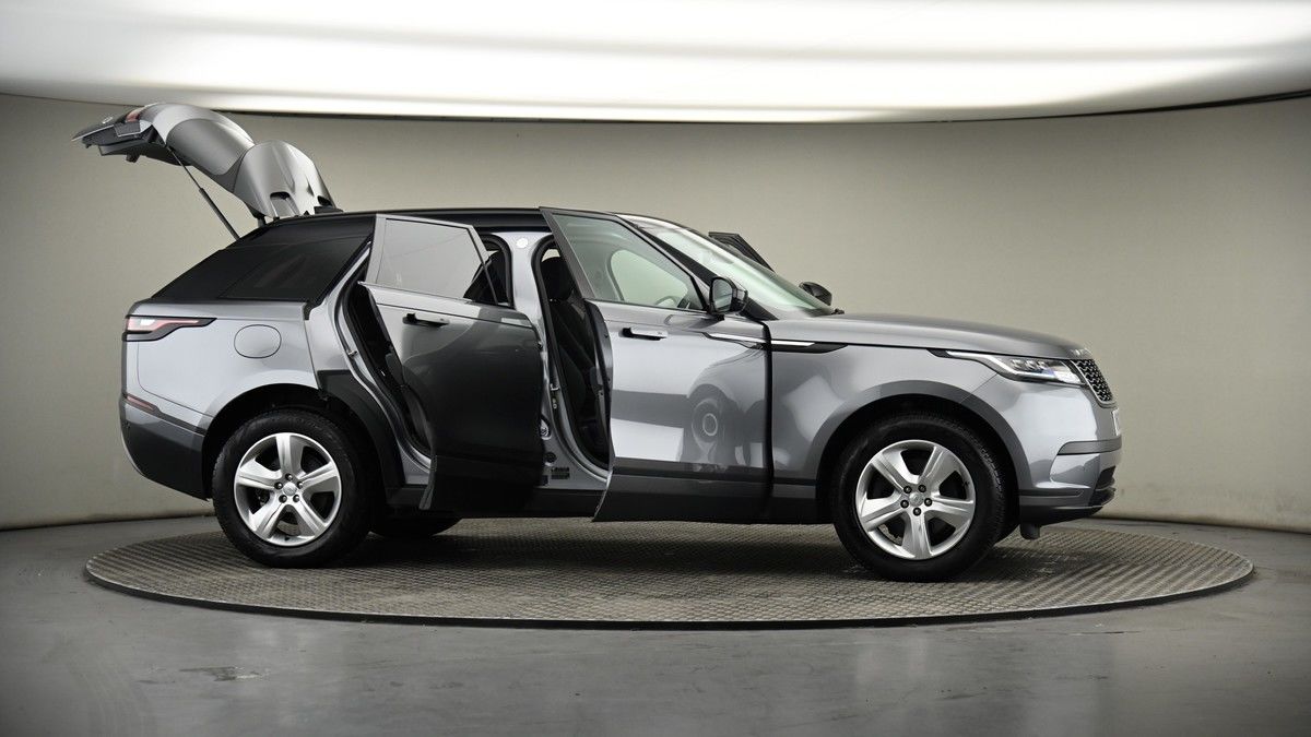 More views of Land Rover Range Rover Velar