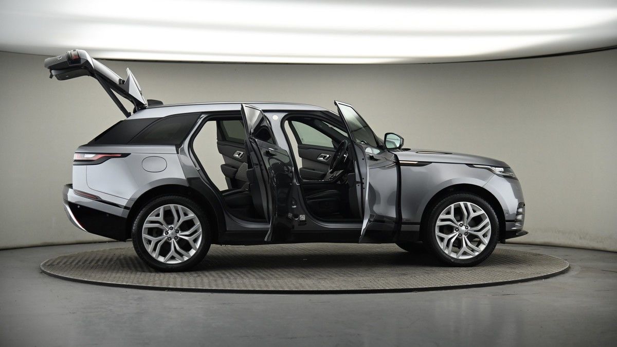 More views of Land Rover Range Rover Velar