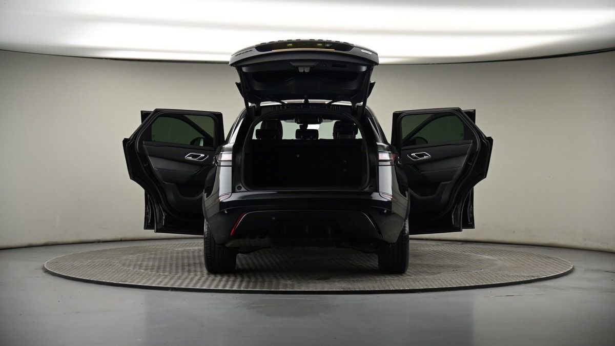More views of Land Rover Range Rover Velar