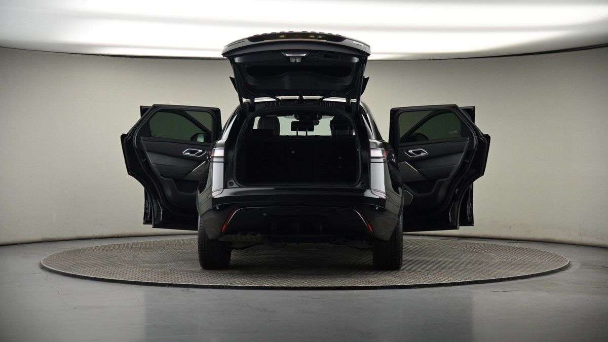 More views of Land Rover Range Rover Velar